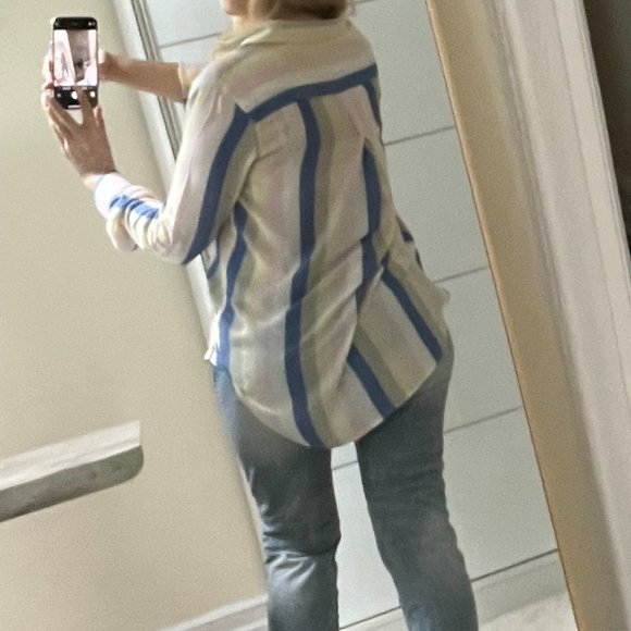 Shirt for women. Natural materials. Size M - Picture 5 of 9